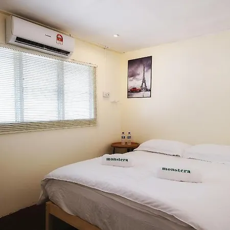 Monstera Homestay Kampong Ulu Jepai Exterior photo